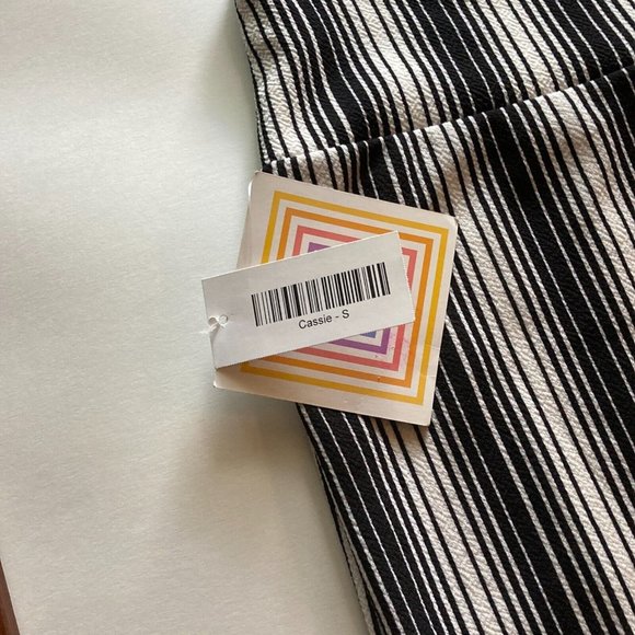 NWT LuLaRoe CASSIE Black White Stripe Print Sexy Pull On Straight Pencil Skirt S - Picture 5 of 7